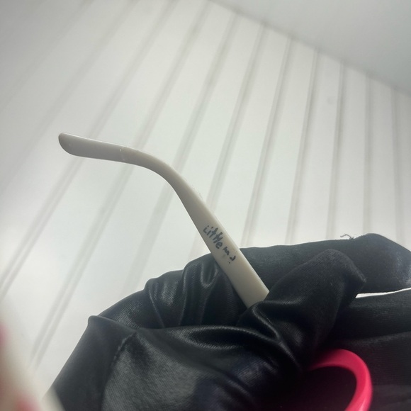 Girls Pink Rhinestone Oval Sunglasses – Cute Retro Style - Picture 8 of 8